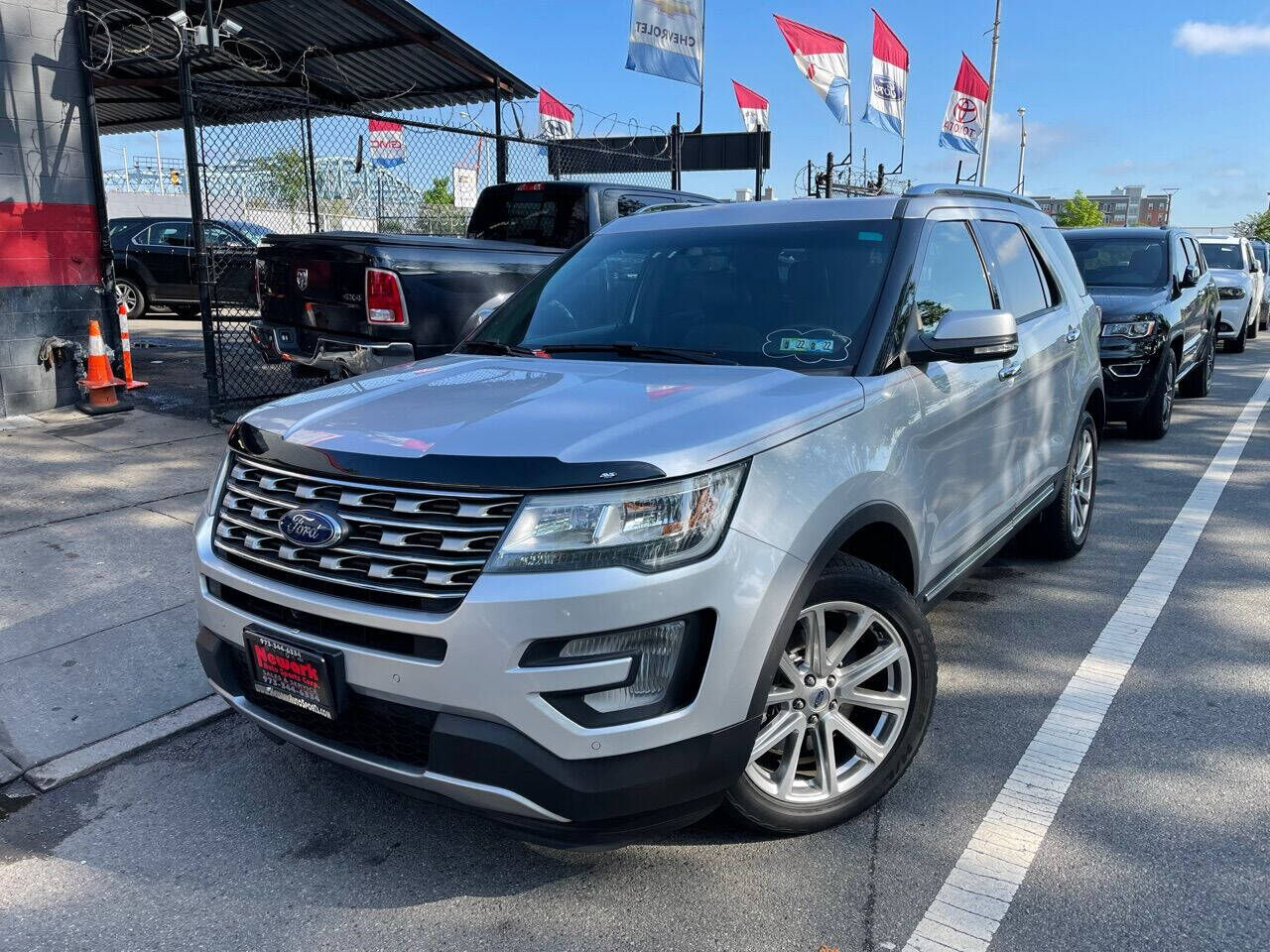 2016 FORD Explorer