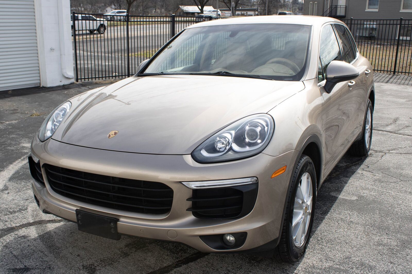 2017 PORSCHE Cayenne