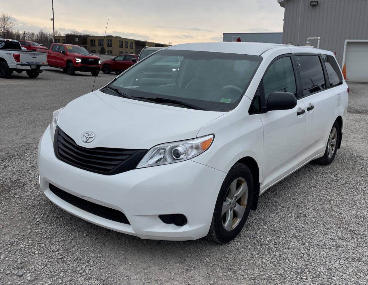 2012 TOYOTA Sienna