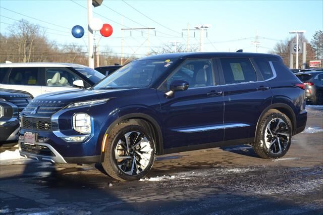 2022 MITSUBISHI Outlander