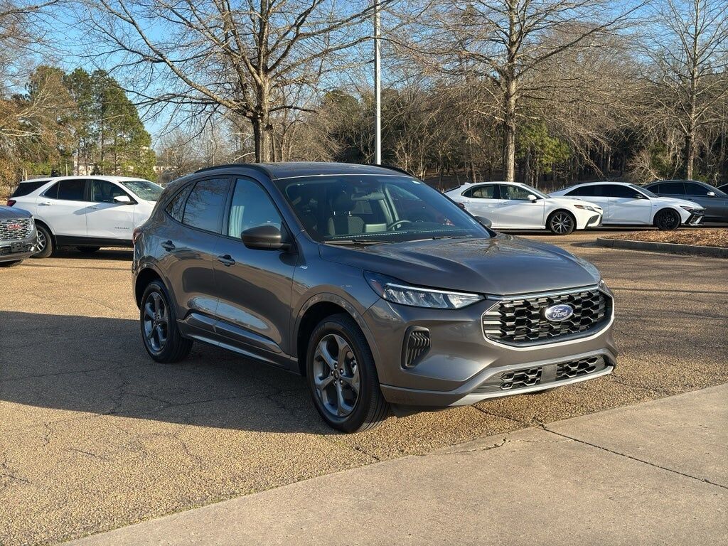 2024 FORD Escape