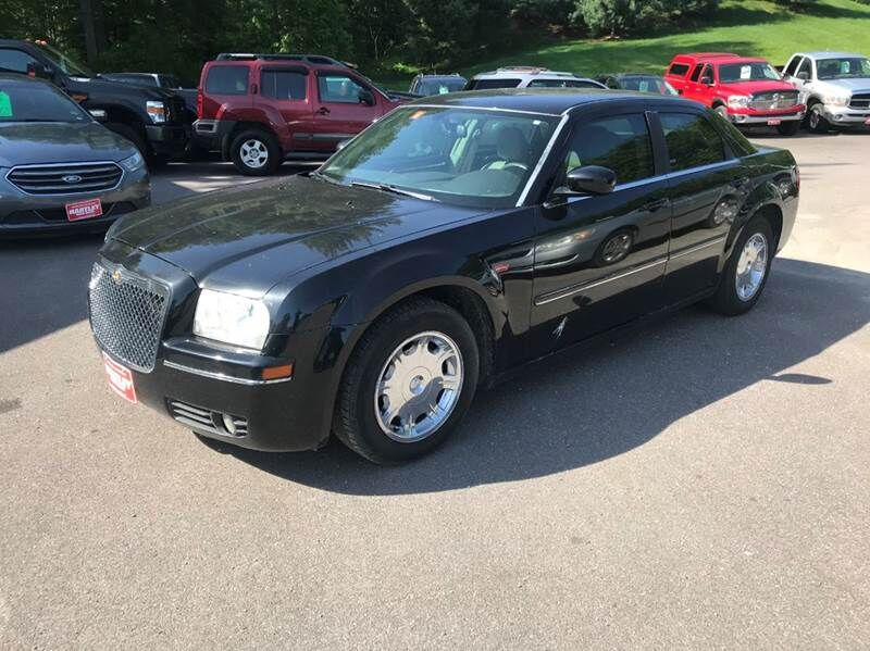 2005 CHRYSLER 300