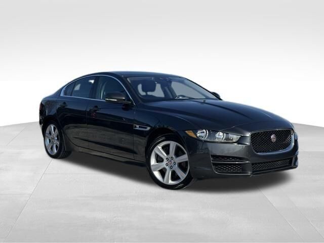 2019 JAGUAR XE