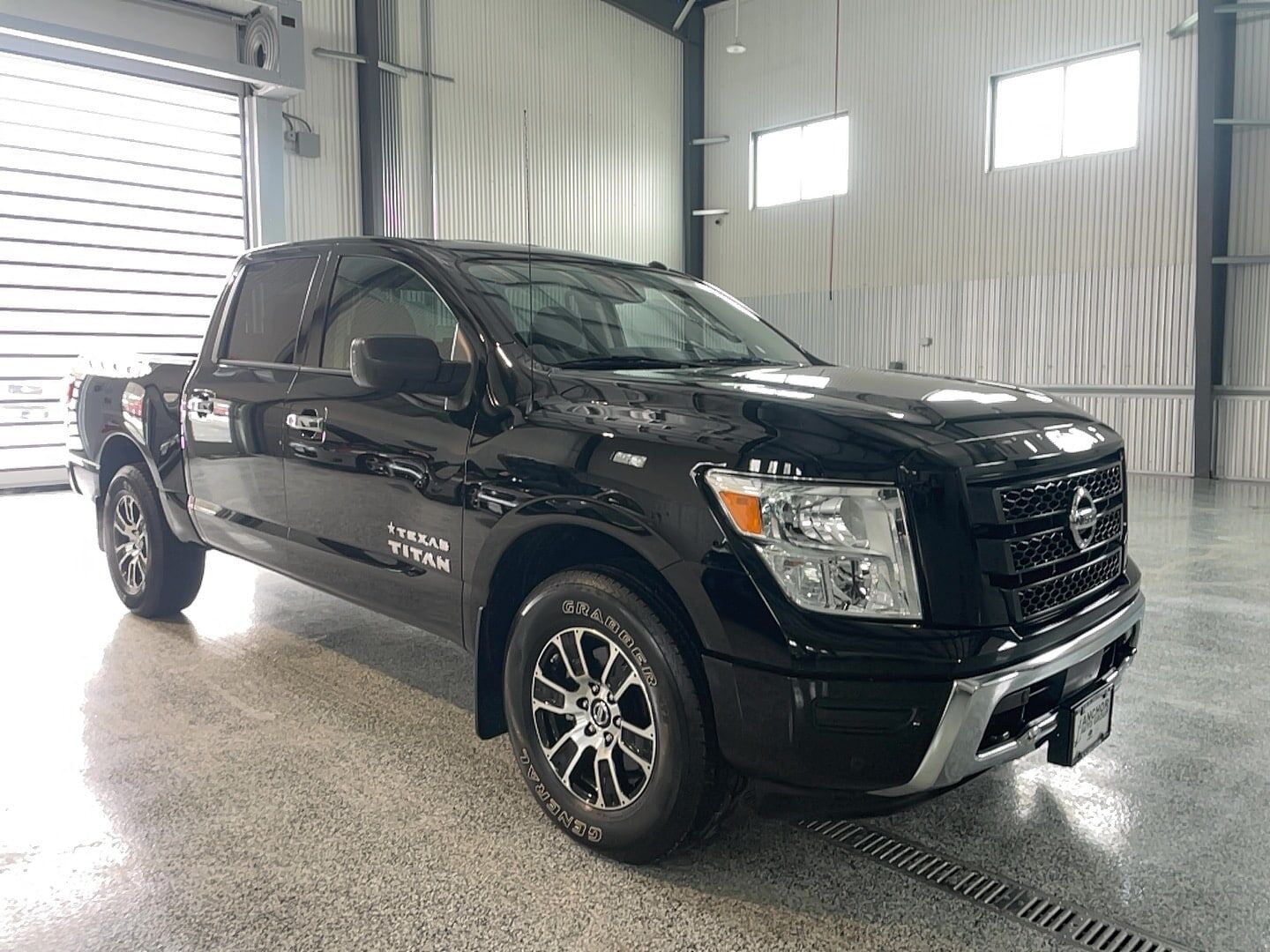 2021 NISSAN Titan
