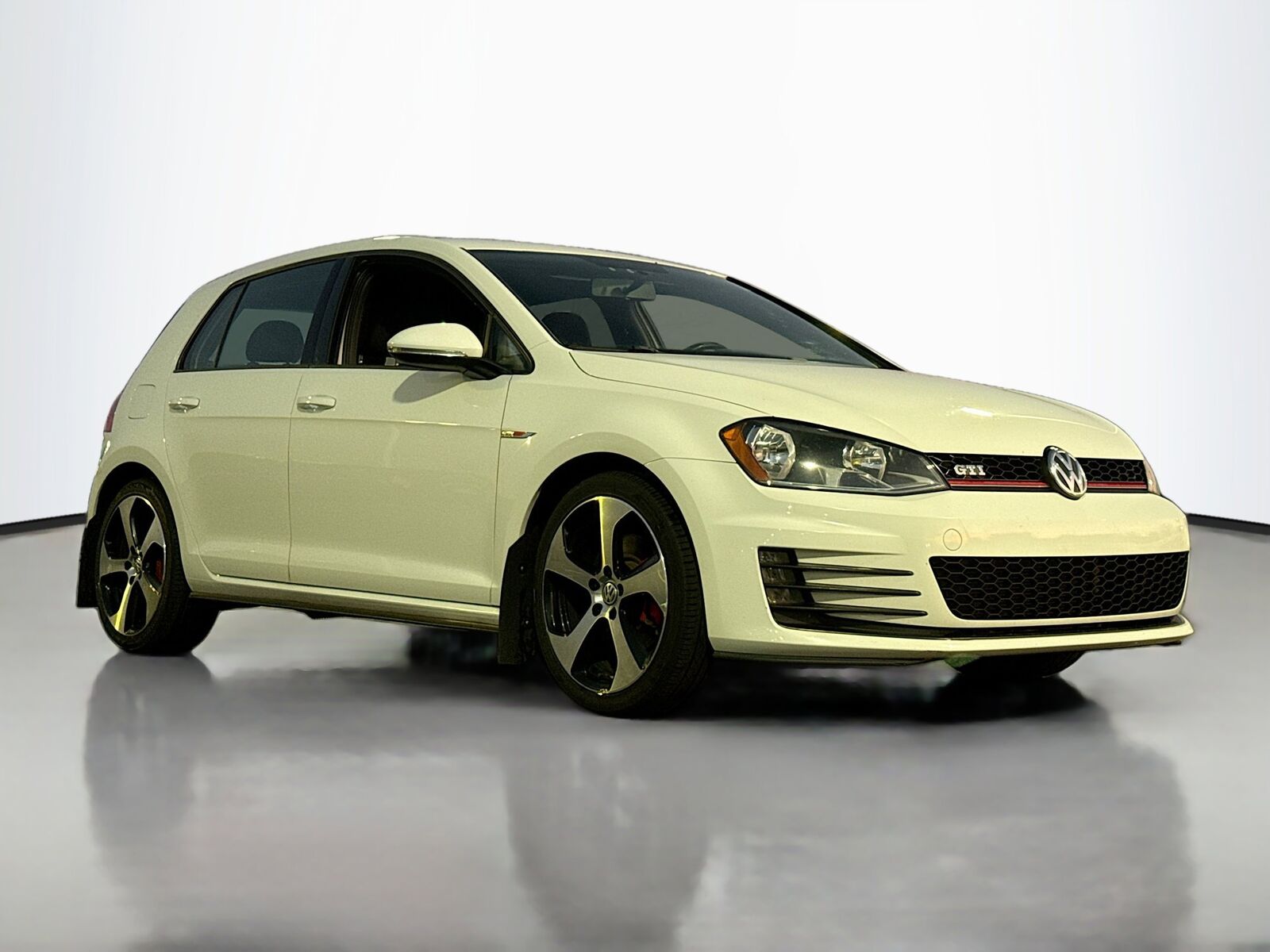 2016 VOLKSWAGEN Golf GTI
