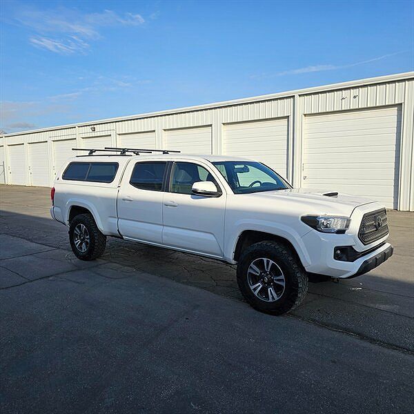 2016 TOYOTA Tacoma