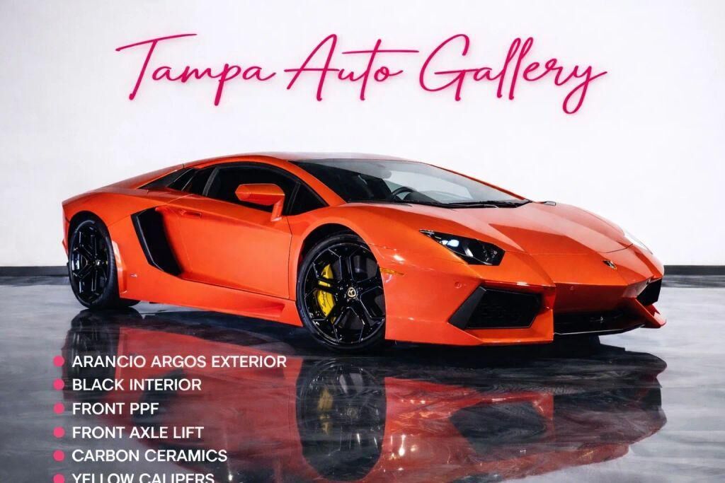 2012 LAMBORGHINI Aventador