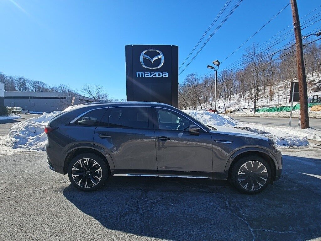 2026 MAZDA CX-90