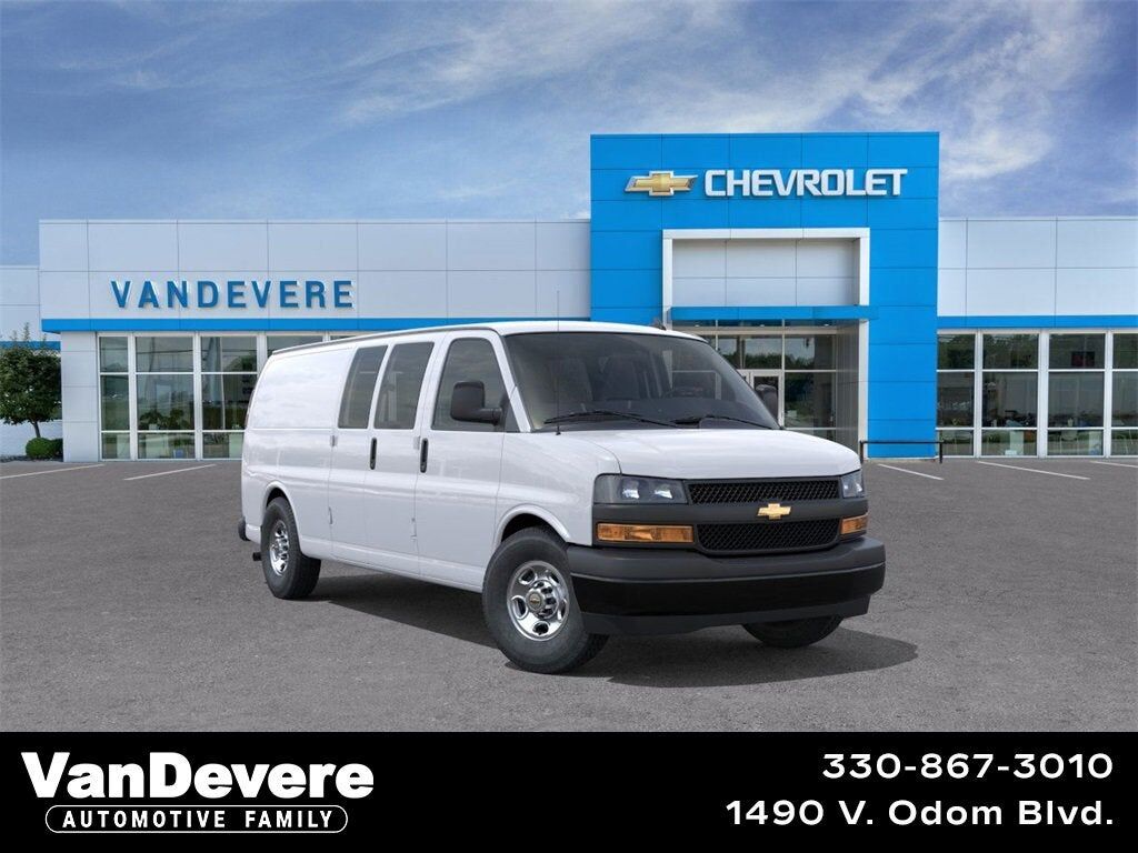 2025 CHEVROLET Express