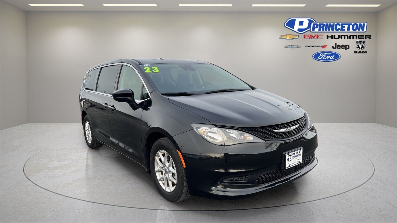 2023 CHRYSLER Voyager