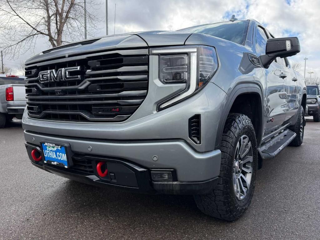 2023 GMC Sierra