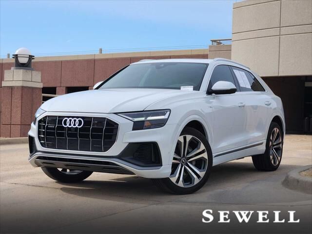 2022 AUDI Q8