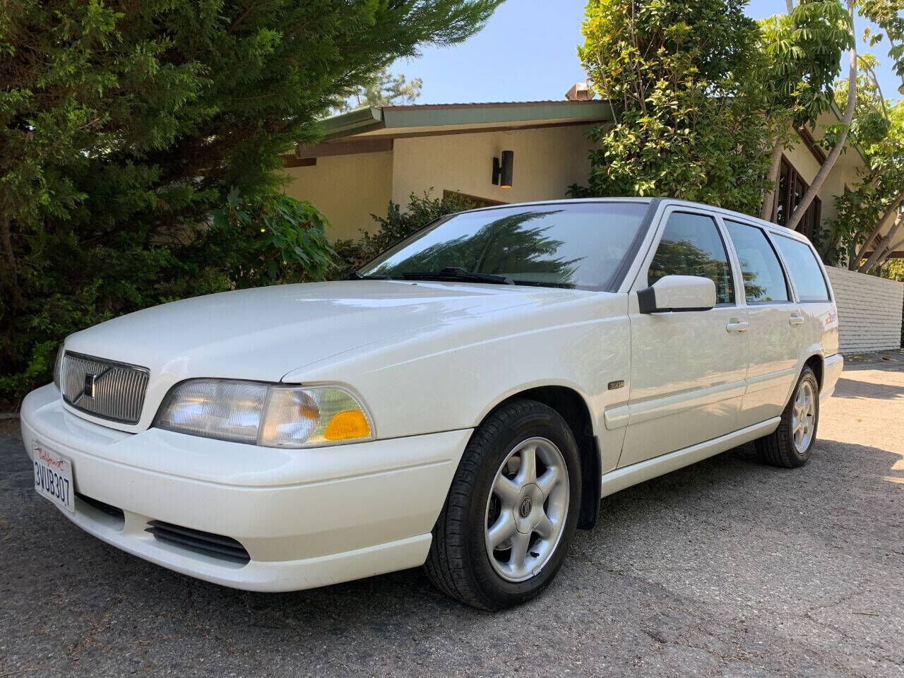 1998 VOLVO V70