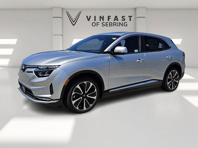 2025 VINFAST VF 8