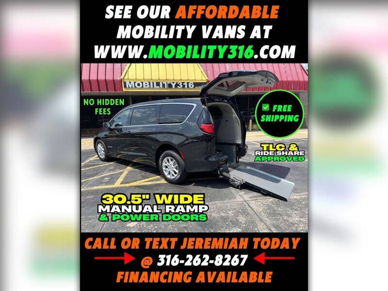 2023 CHRYSLER Voyager