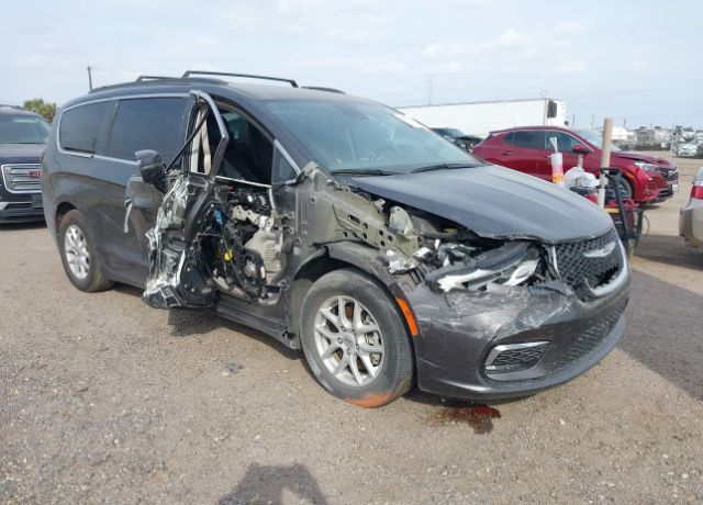 2022 CHRYSLER Pacifica