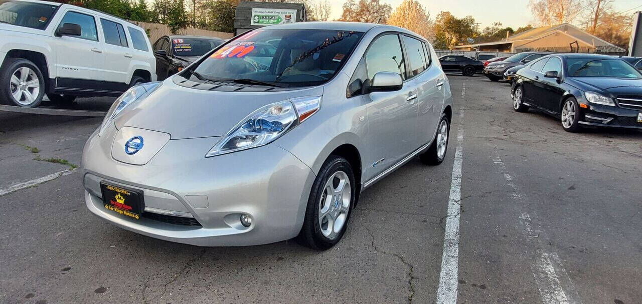 2011 NISSAN Leaf