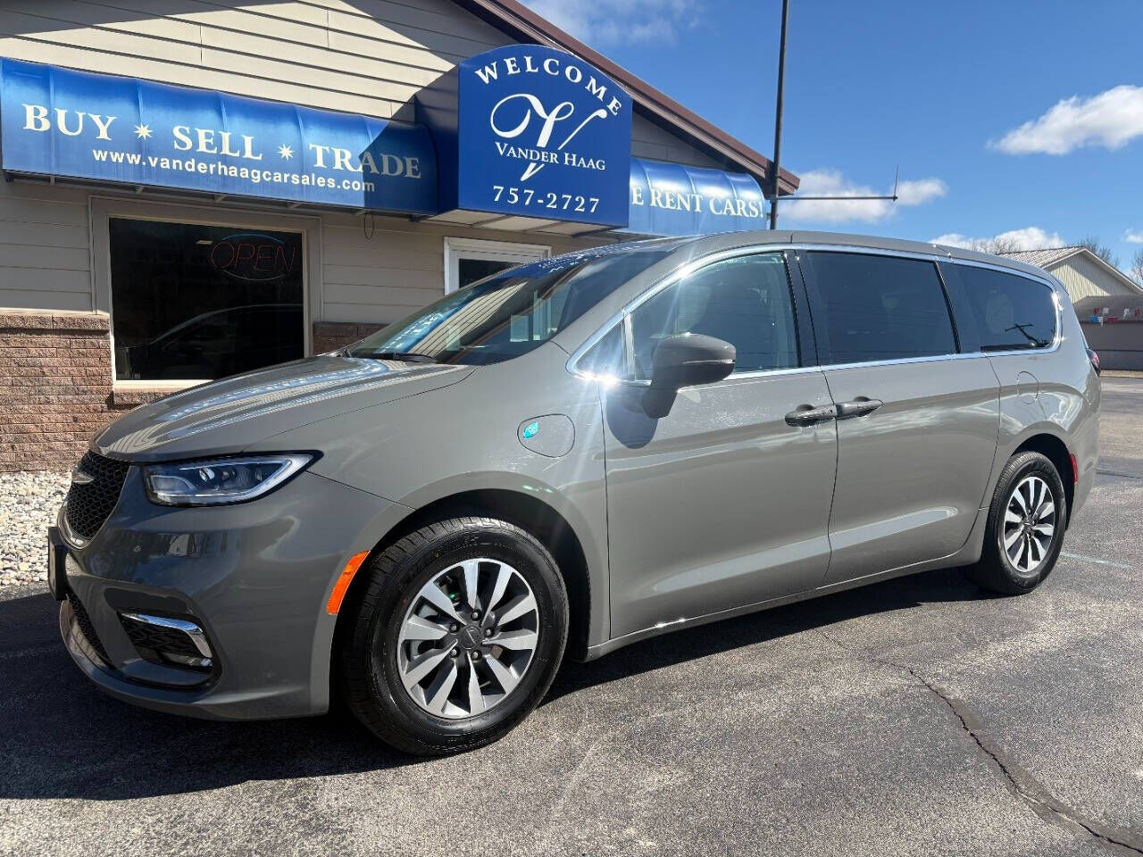 2023 CHRYSLER Pacifica
