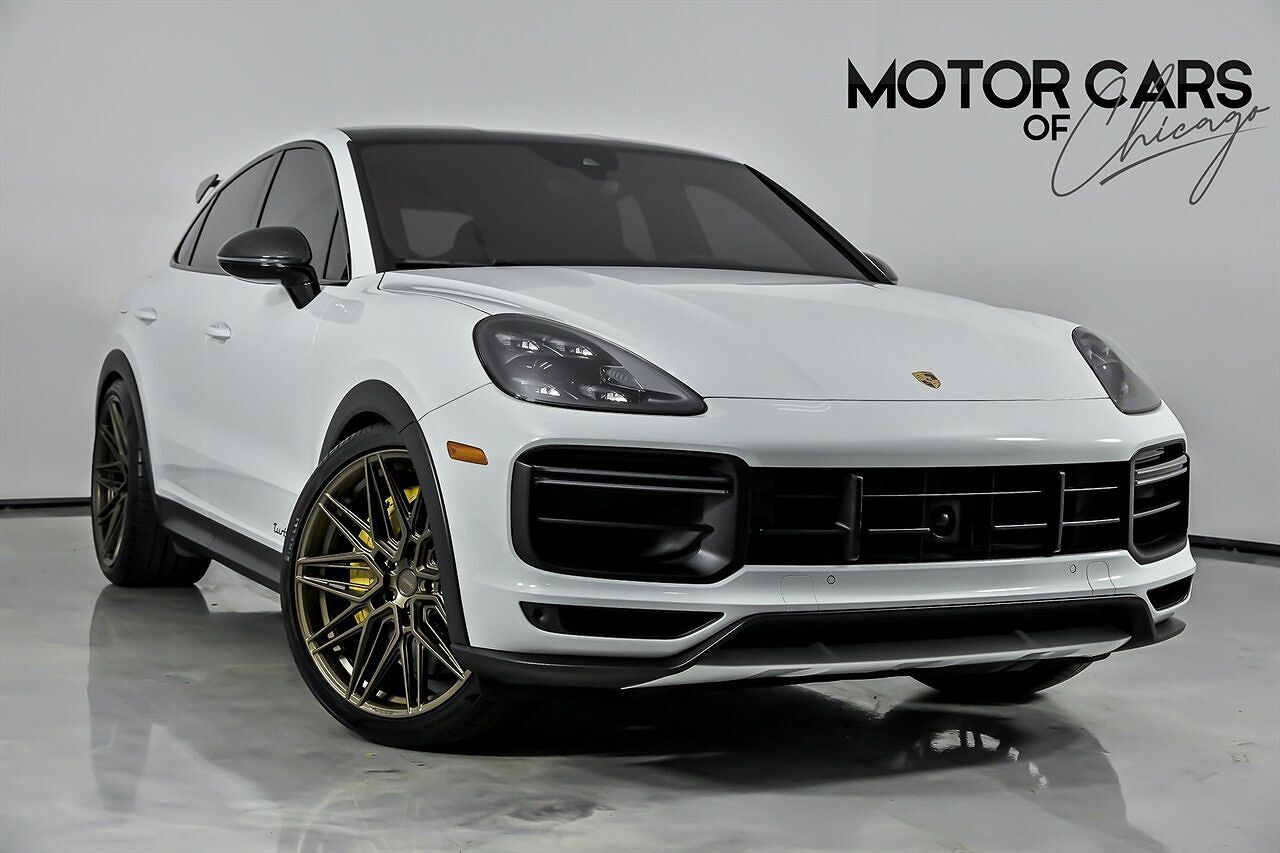 2023 PORSCHE Cayenne
