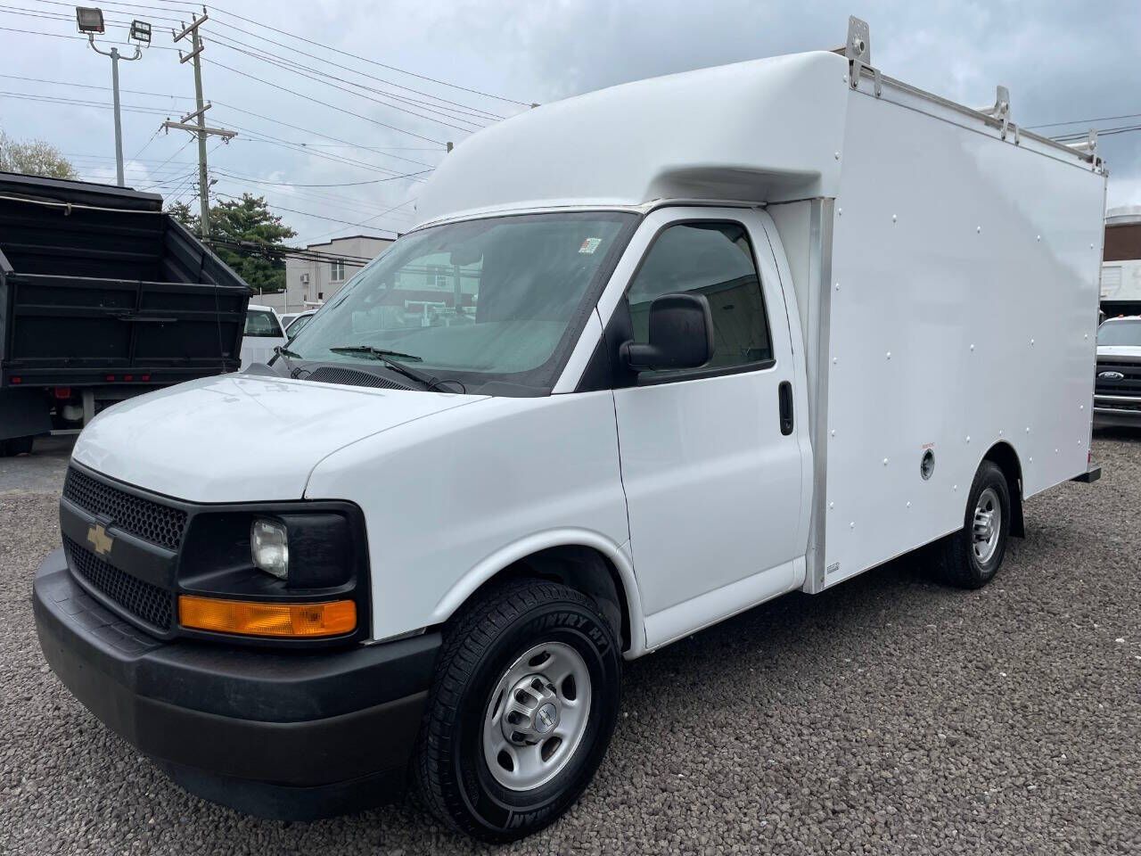 2017 CHEVROLET Express