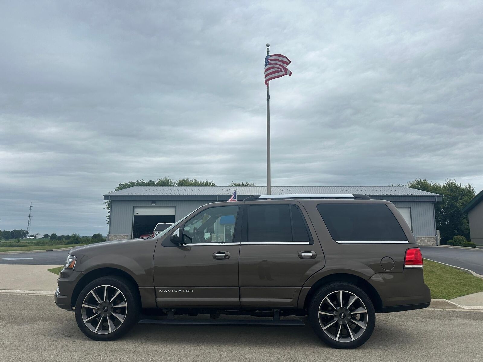 2017 LINCOLN Navigator