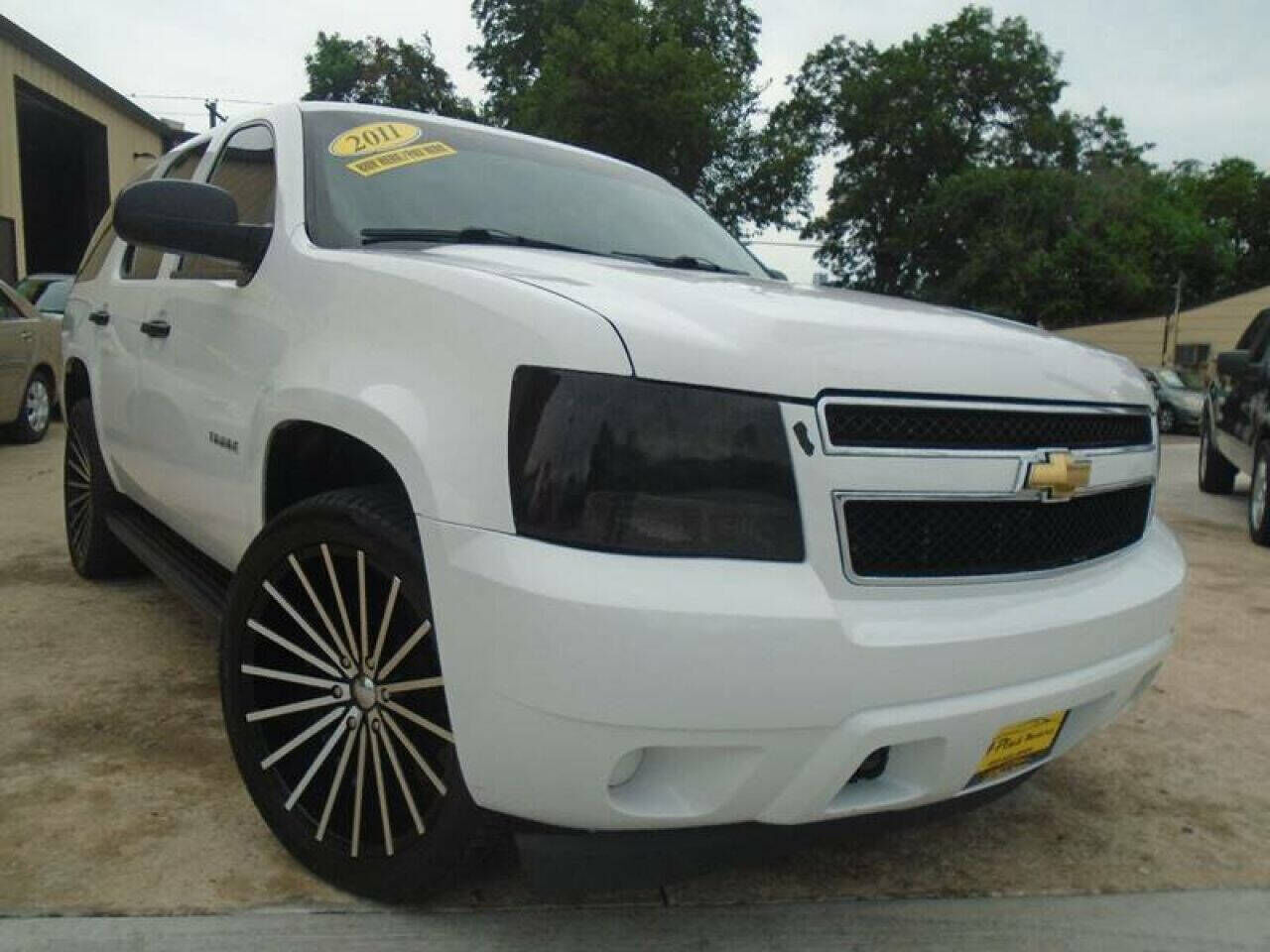 2011 CHEVROLET Tahoe