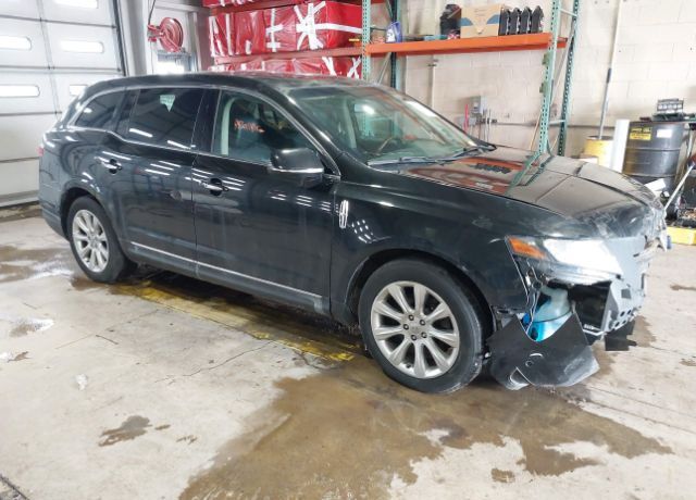 2013 LINCOLN MKT