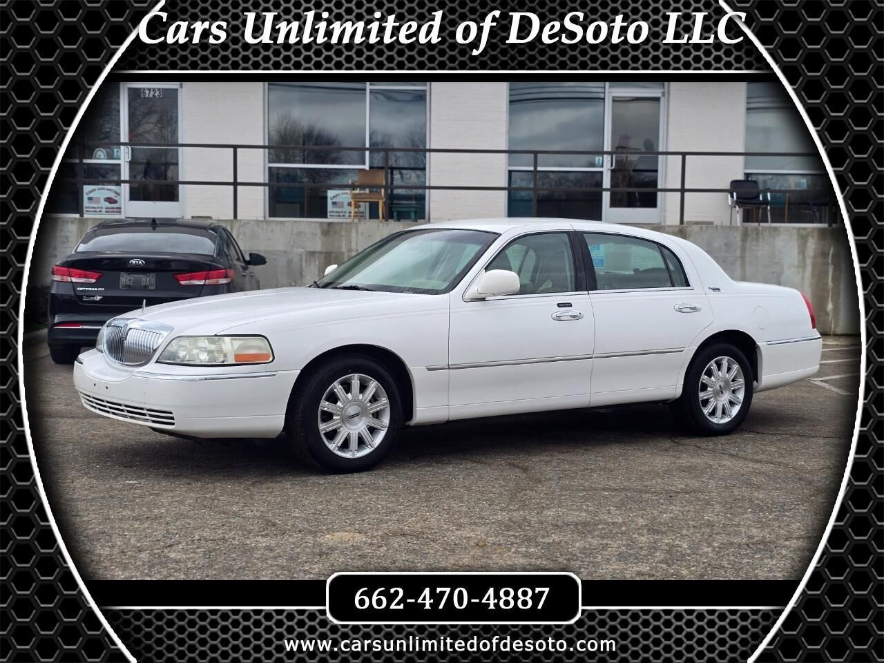 2011 LINCOLN Town Car