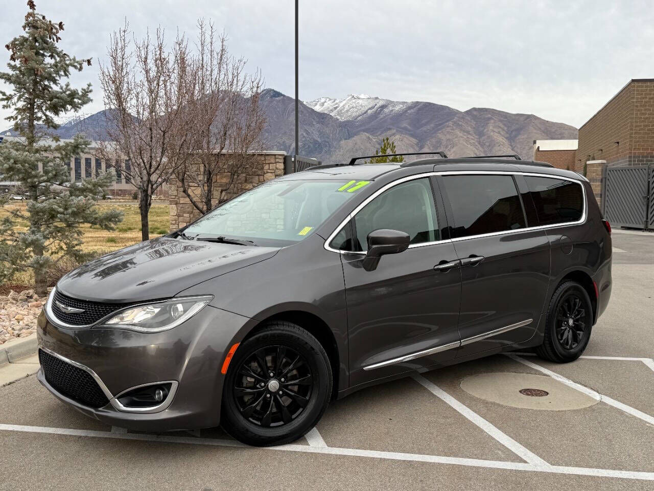 2017 CHRYSLER Pacifica