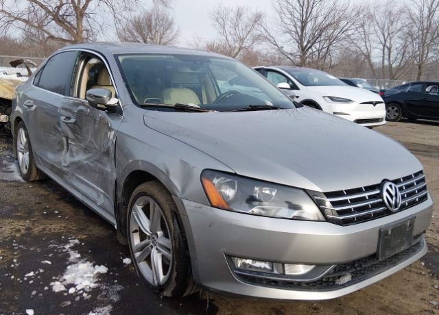 2014 VOLKSWAGEN Passat