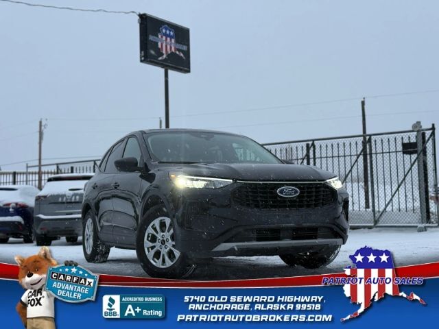 2025 FORD Escape