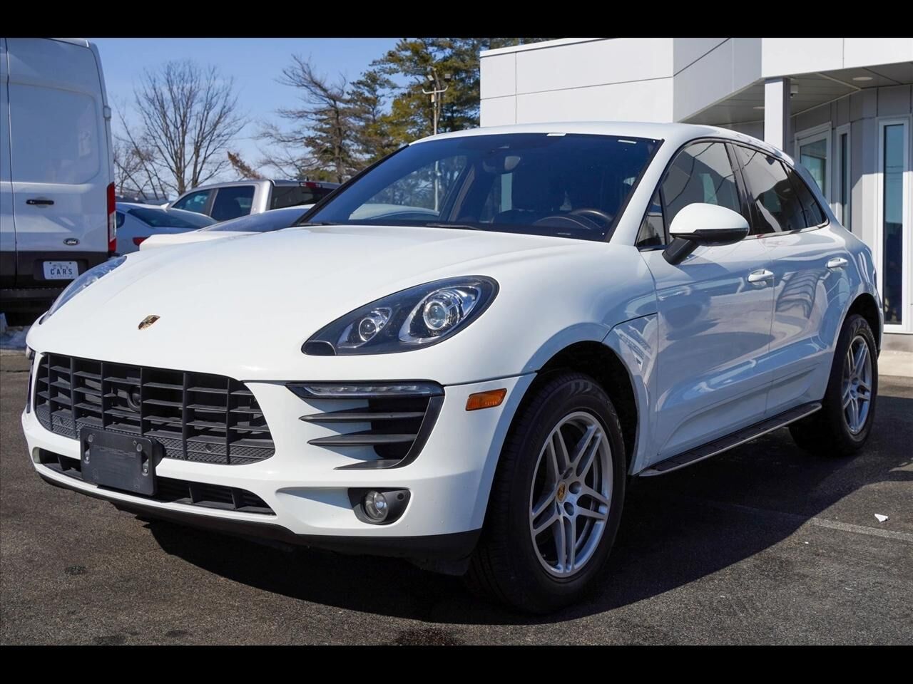 2018 PORSCHE Macan