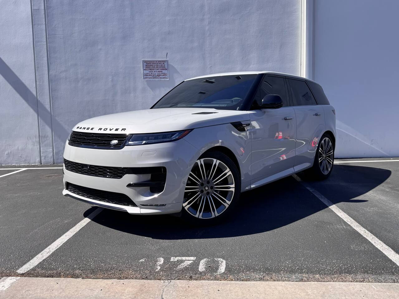 2024 LAND ROVER Range Rover Sport