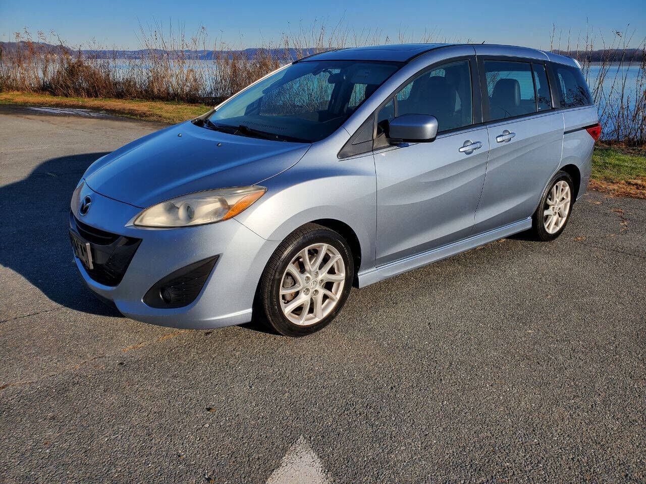 2012 MAZDA Mazda5