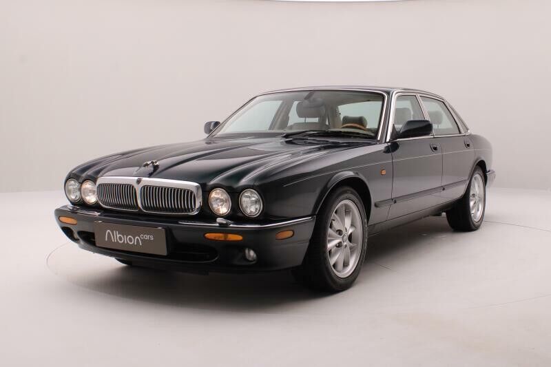 2001 JAGUAR XJ8