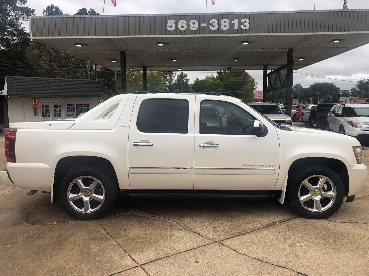 2011 CHEVROLET Avalanche