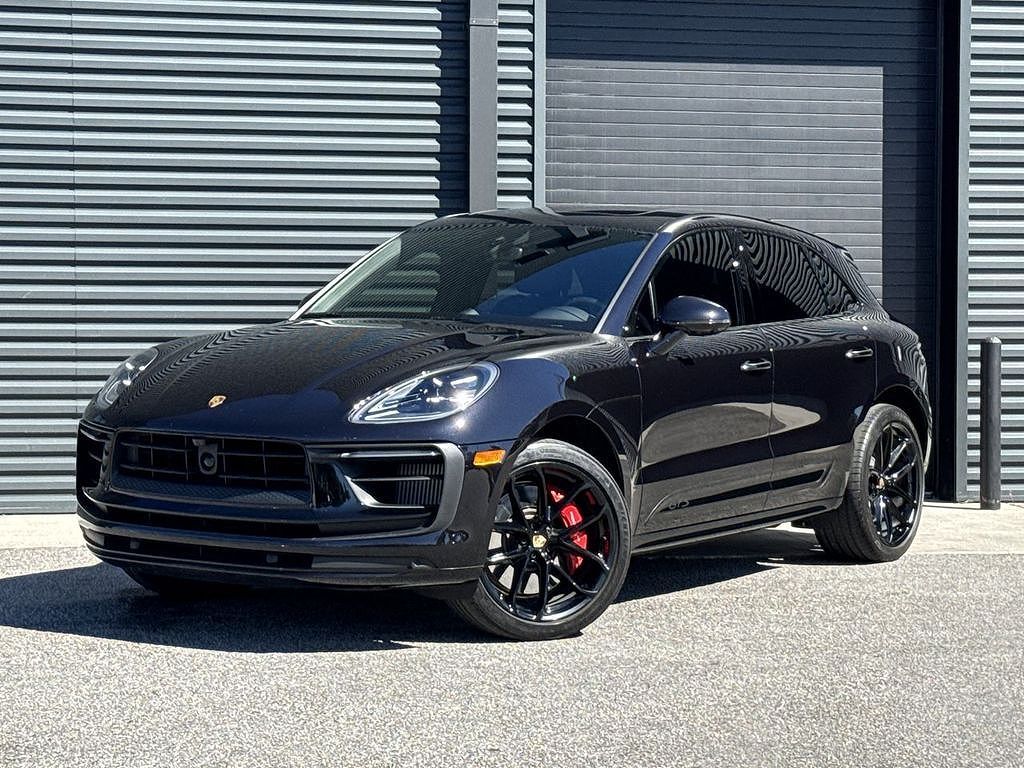 2024 PORSCHE Macan