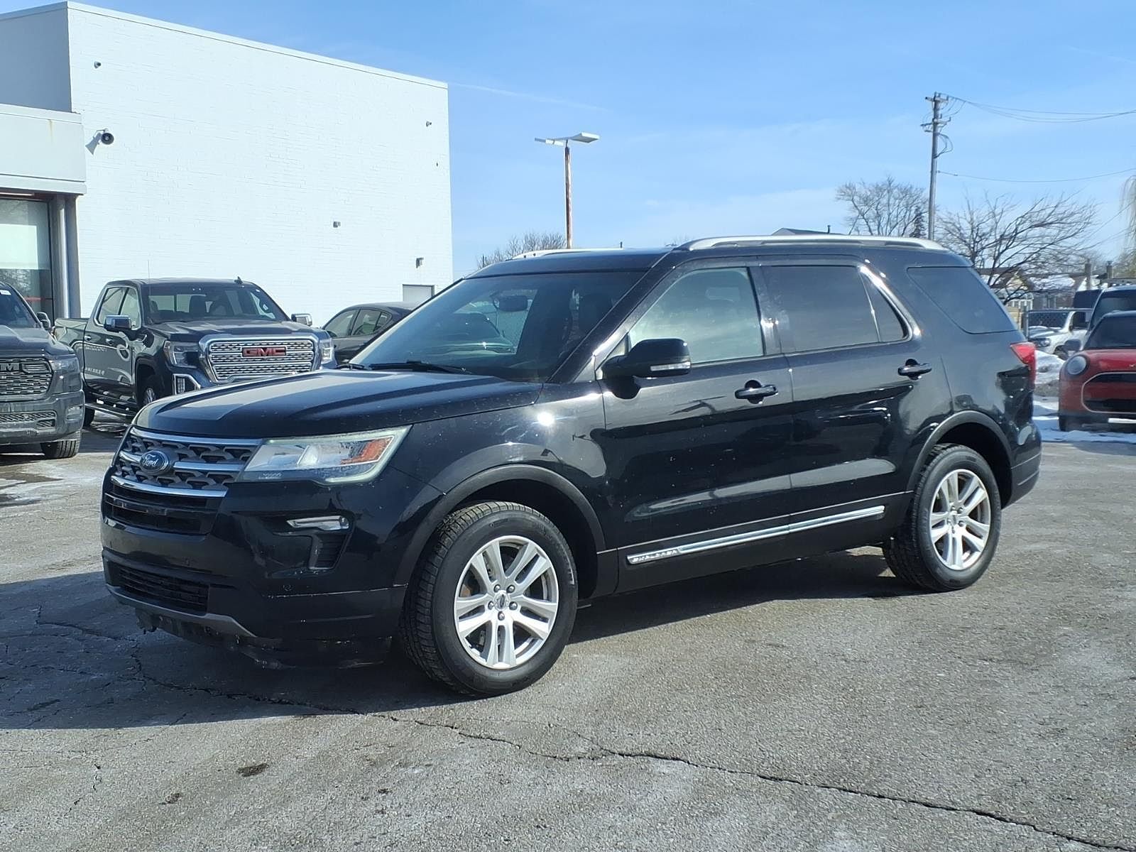 2018 FORD Explorer