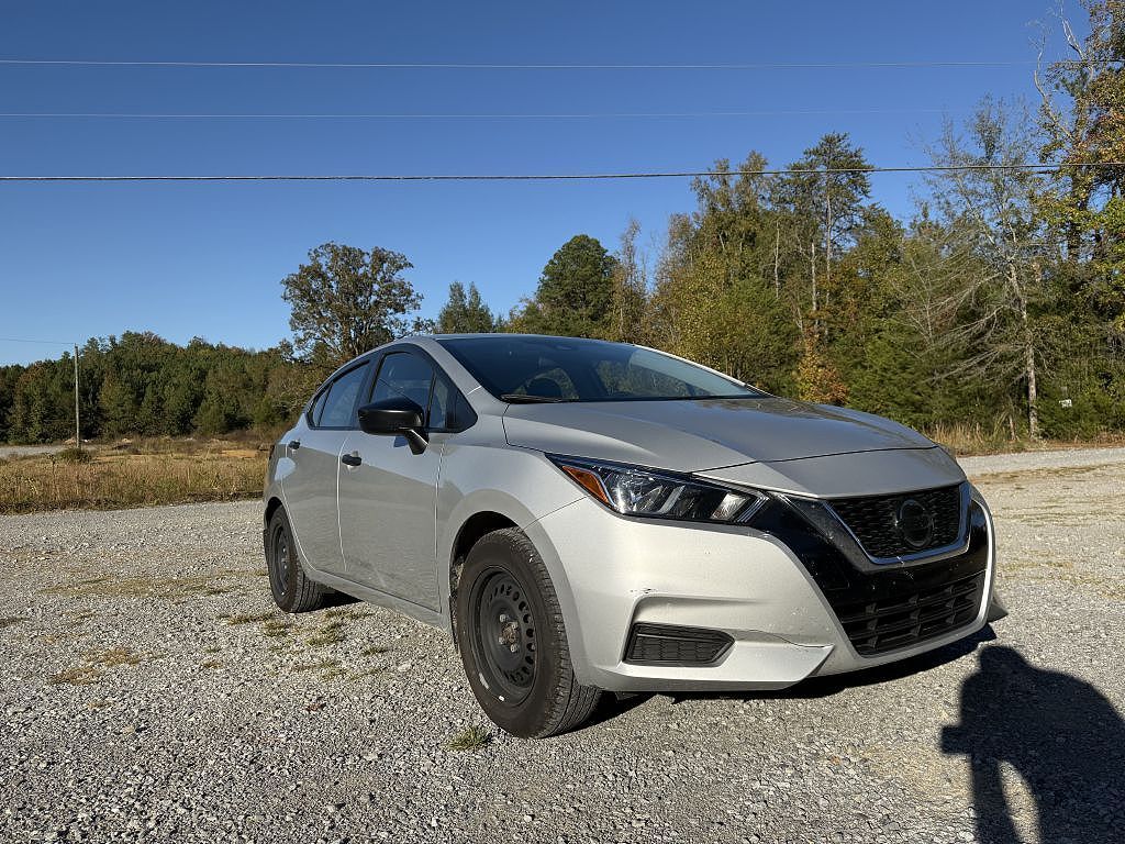 2022 NISSAN Versa