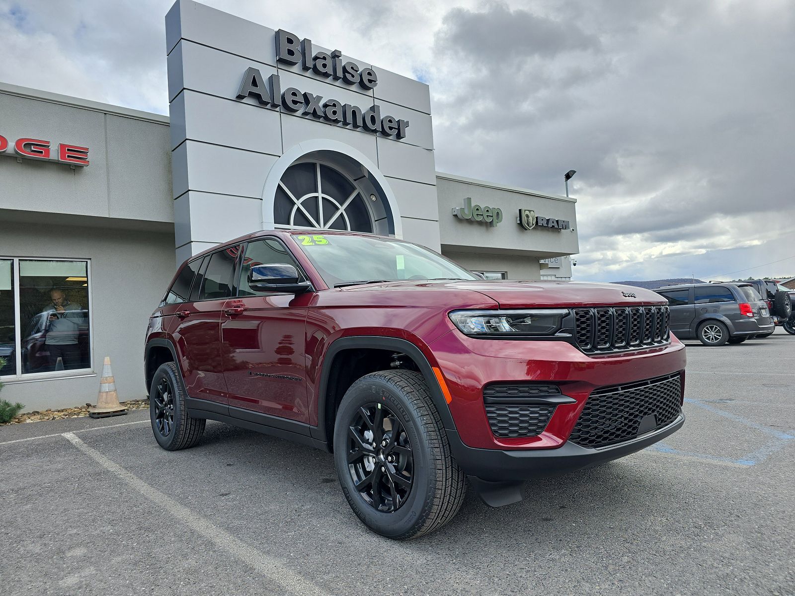 2025 JEEP Grand Cherokee
