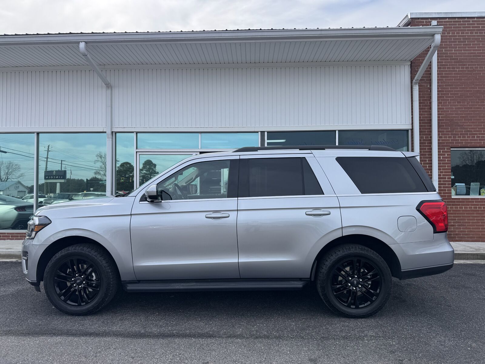 2024 FORD Expedition