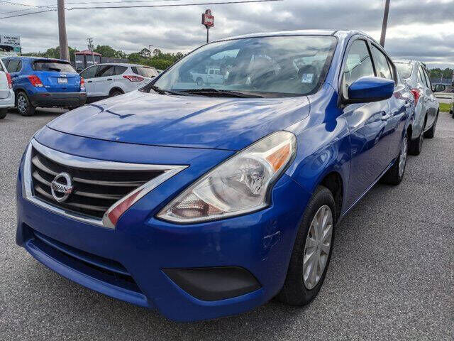 2017 NISSAN Versa