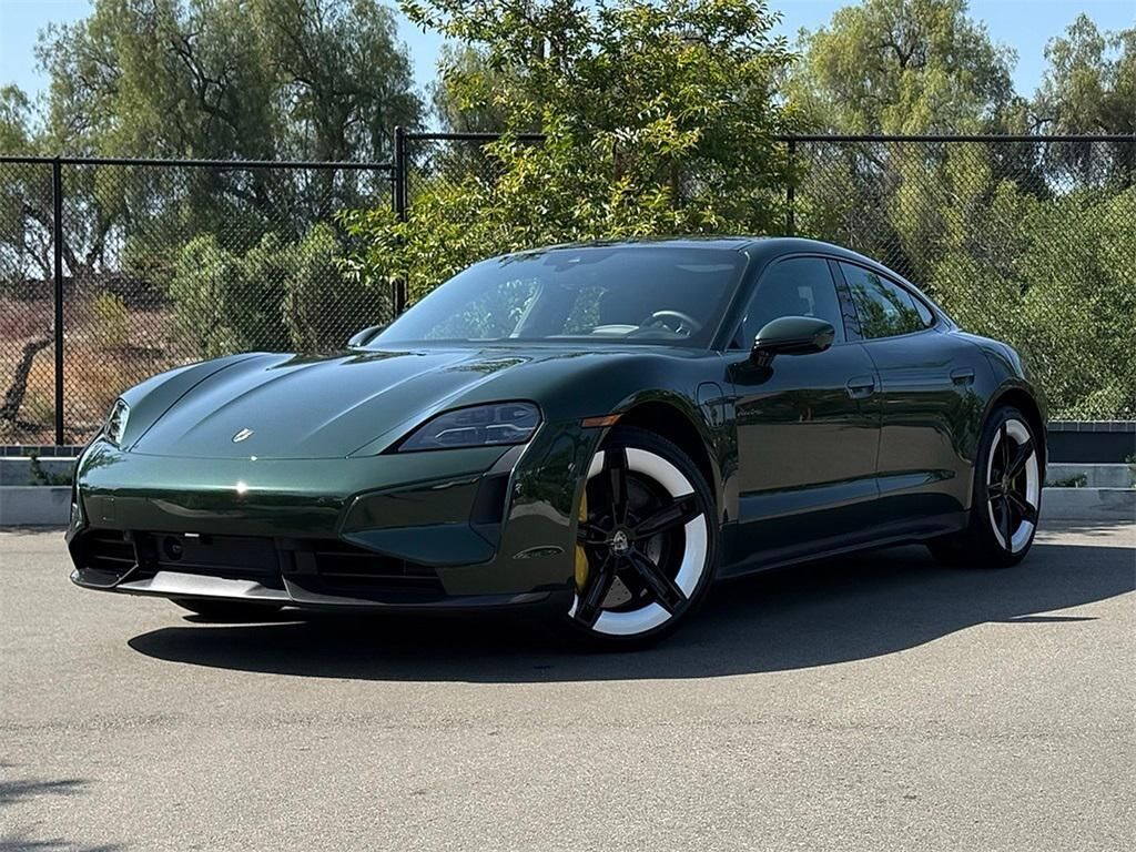 2025 PORSCHE Taycan