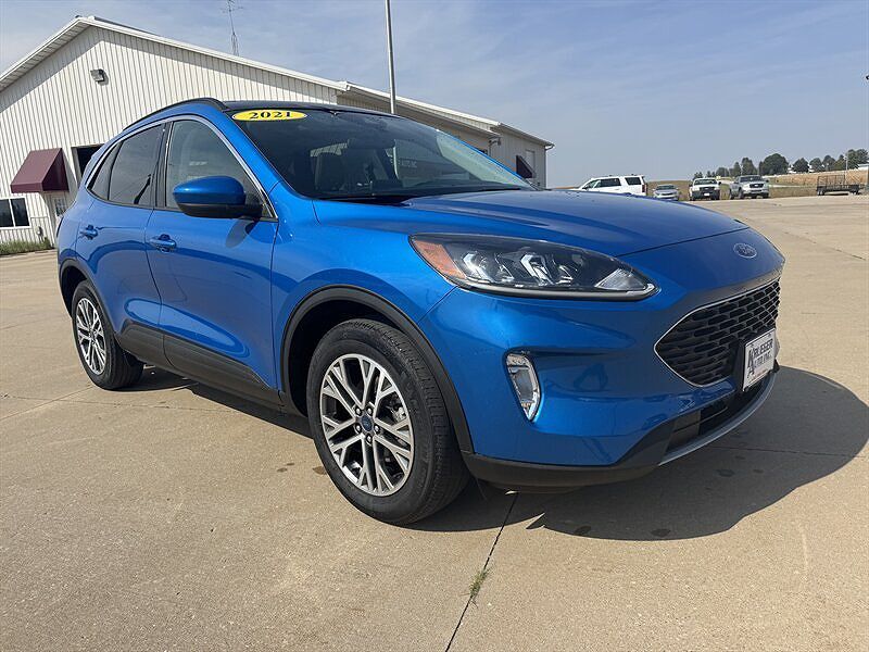 2021 FORD Escape