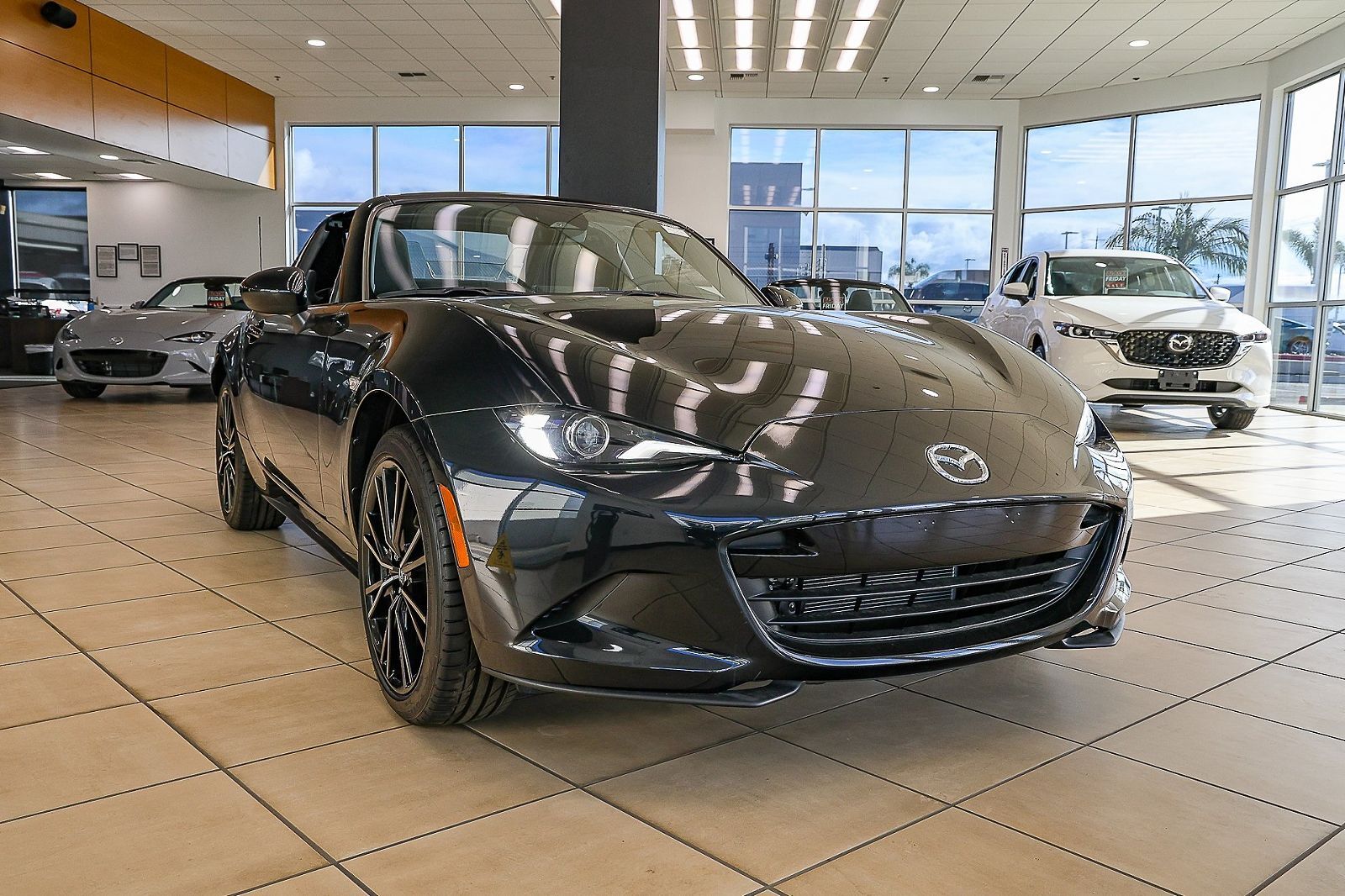 2025 MAZDA MX-5