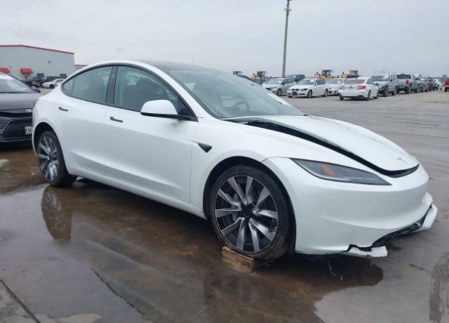 2024 TESLA Model 3