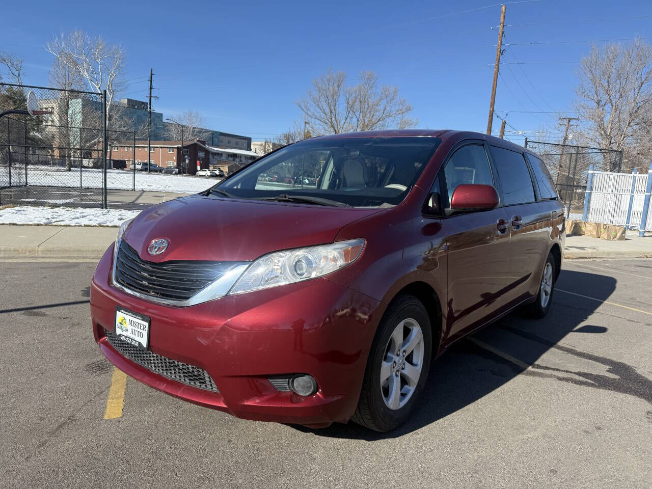 2012 TOYOTA Sienna