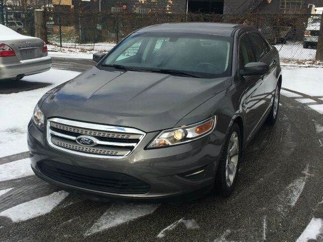 2012 FORD Taurus