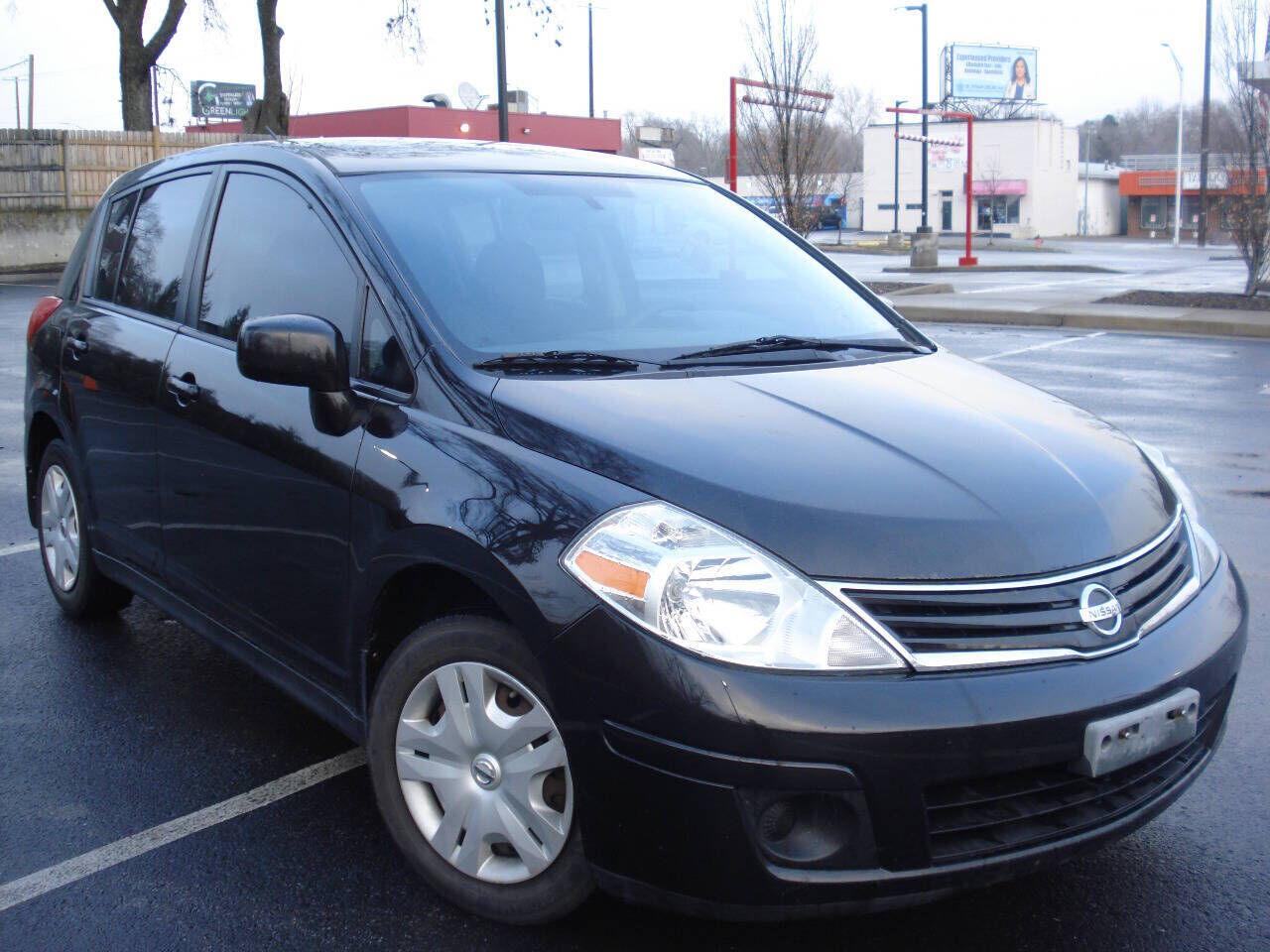2011 NISSAN Versa