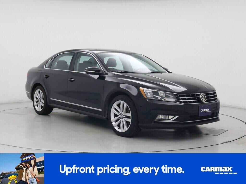 2016 VOLKSWAGEN Passat